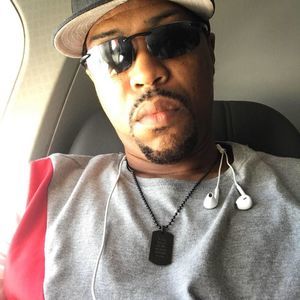 Meet your Posher, Ray